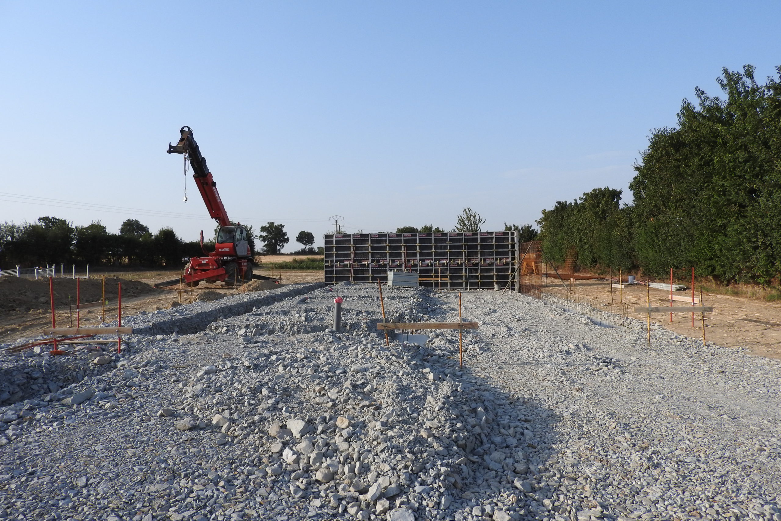 40 construction dun batiment delevage en mur banche sur bierne 53. scaled 1