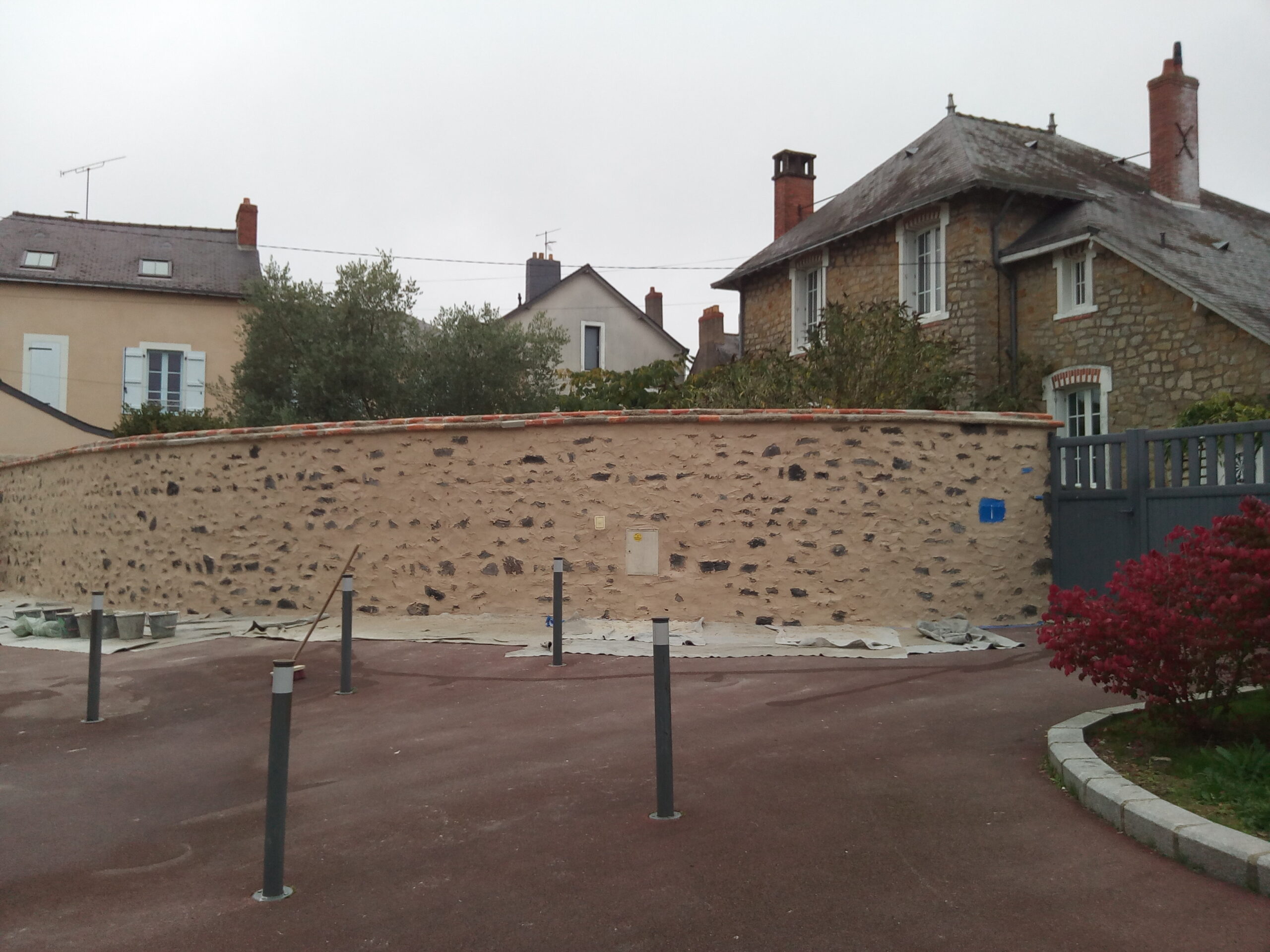 enduit pierre vue mur exterieur
