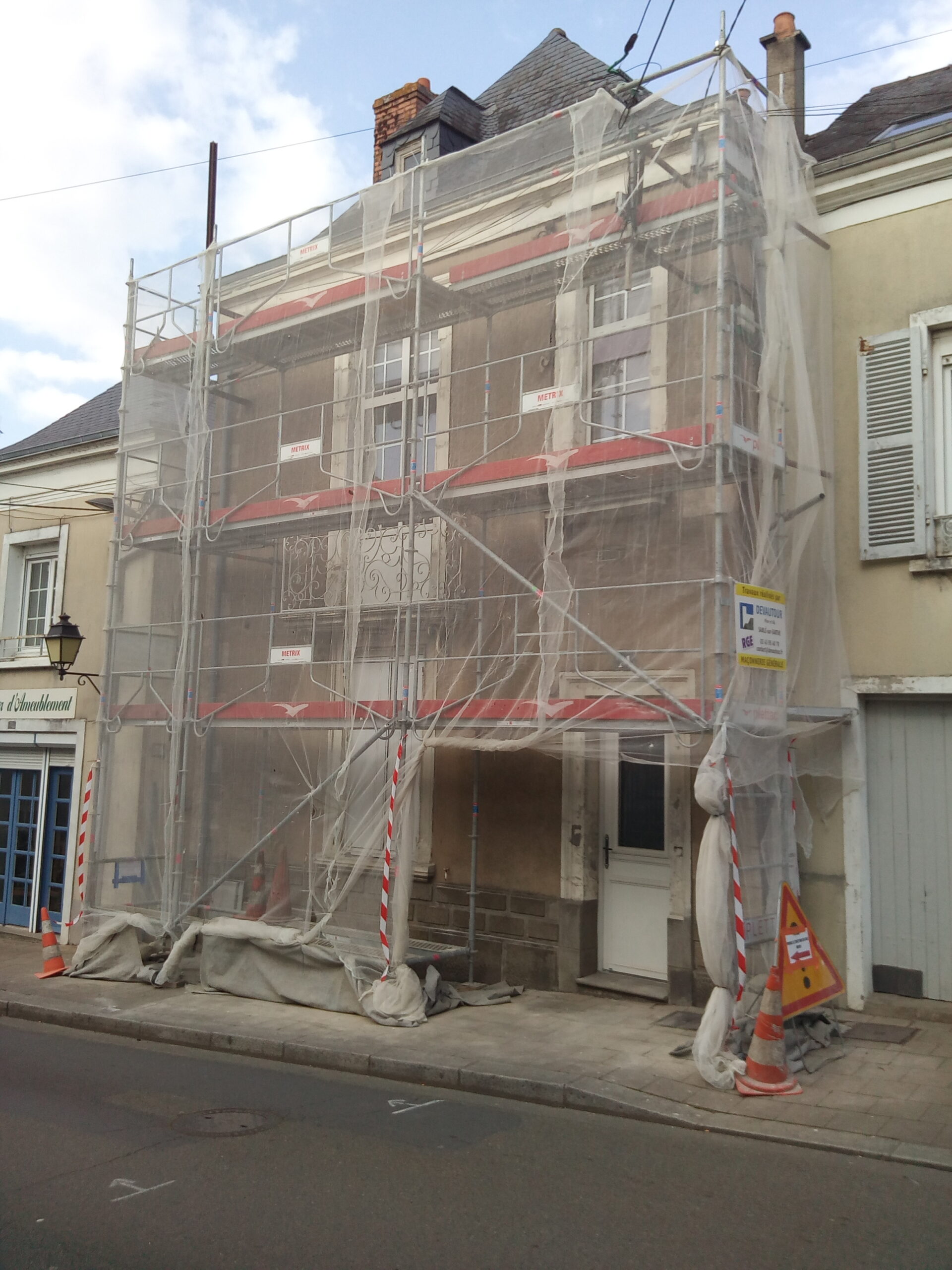réfection encadrement pierre et enduit de facade