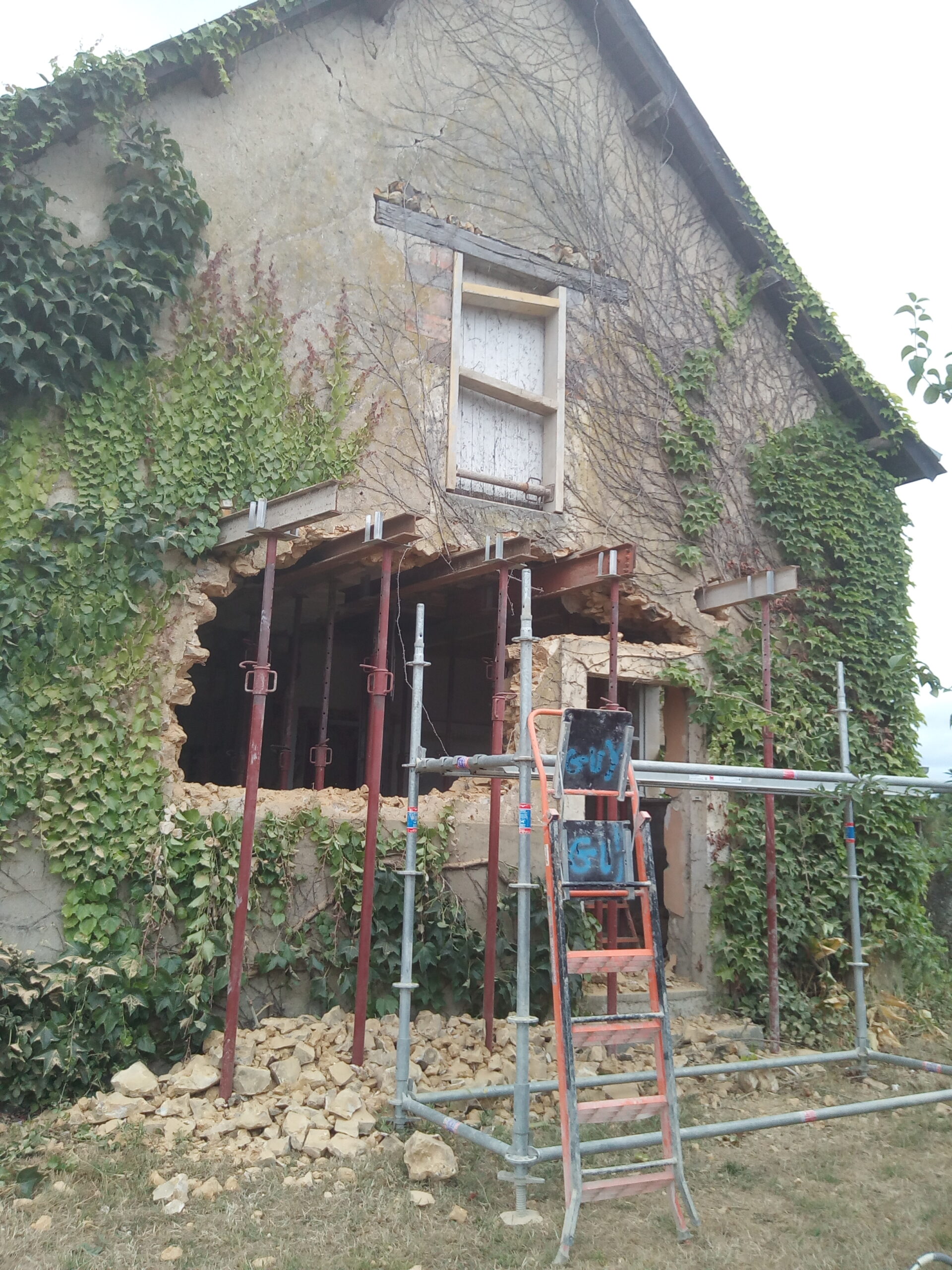 rénovation habitation avec très grandes ouvertures